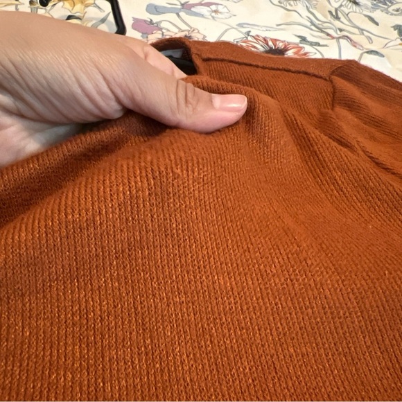 Walter Baker Gavie Solid Ruched Top - Picture 11 of 11